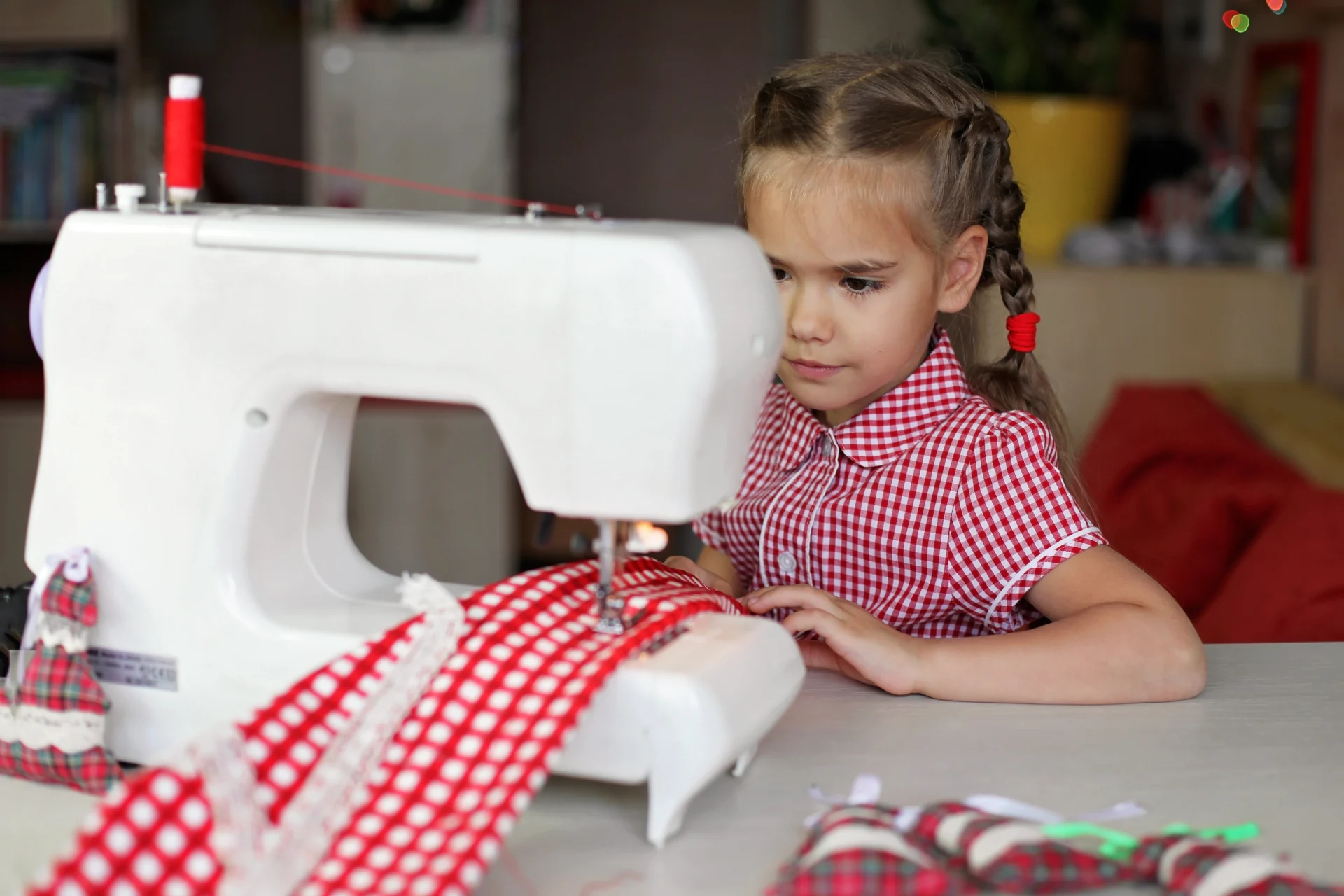 Stitch Your Way to Success with a Sewing Class in Niagara Falls, Ontario